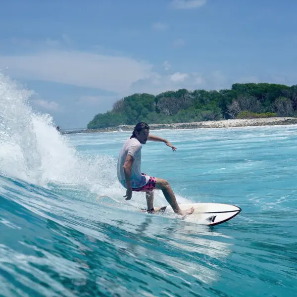 natural surf house himmafushi surf camp maldives stoked surf adventures jailbreaks sultans cokes
