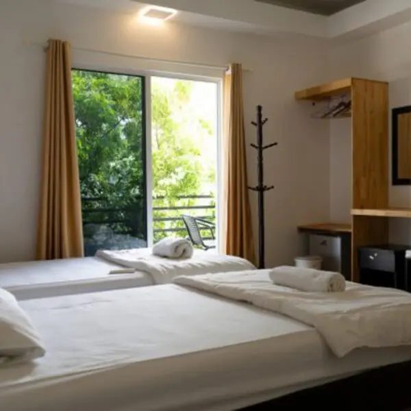 natural surf house himmafushi surf camp maldives stoked surf adventures jailbreaks sultans cokes