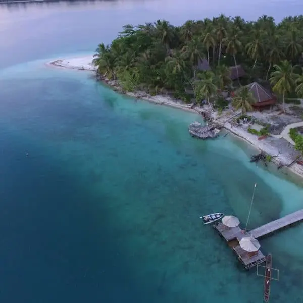 mentawai surf camp the shadow mentawai islands surfing indonesia