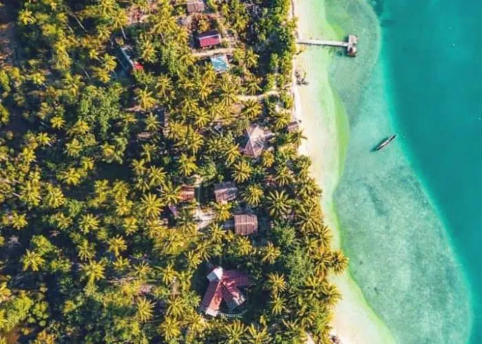 mentawai surf camp the shadow mentawai islands surfing indonesia