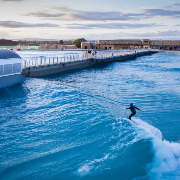 the wave bristol wavepool uk surfing surf barrel-2