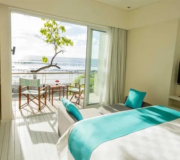 Holiday Inn Kandooma Surf Resort Maldives beach house 2