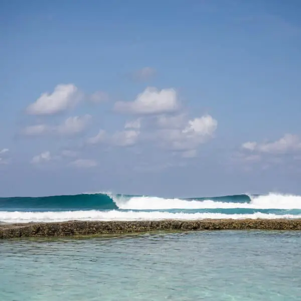 Holiday Inn Kandooma Surf Resort Maldives surfing 10