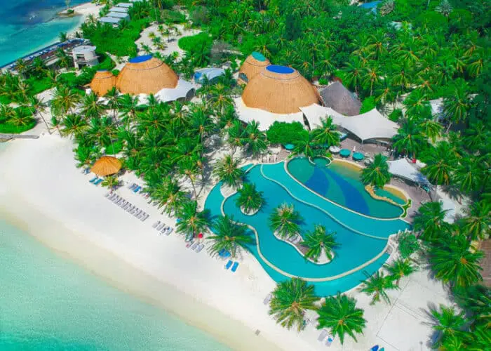 Holiday Inn Kandooma Surf Resort Maldives surfing 10