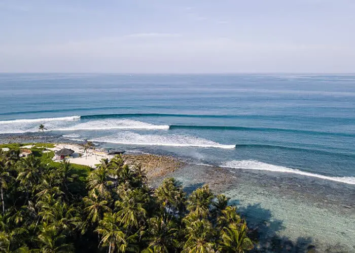 niyama private island maldives surf resort vodi surfing