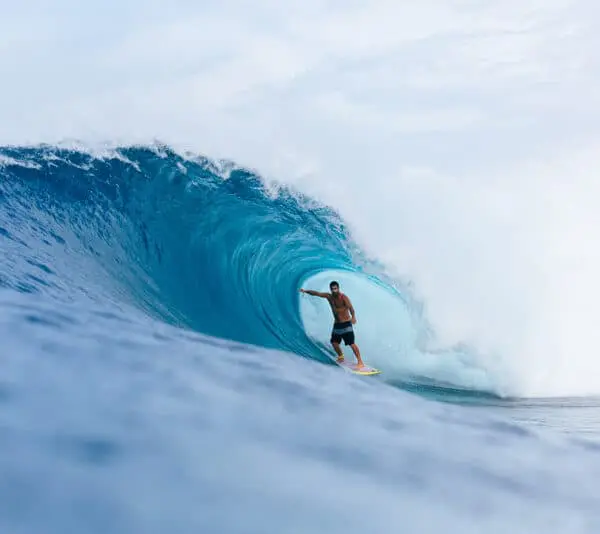 surfing hts mentawai surf resort lances right hollow trees resort mentawai islands