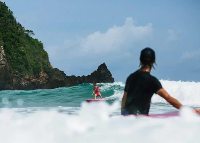 mojo surf red island surf camp java indonesia canggu surf trip