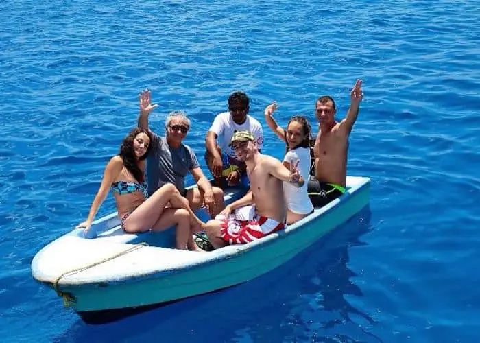 horizon 2 maldives surf charter boat