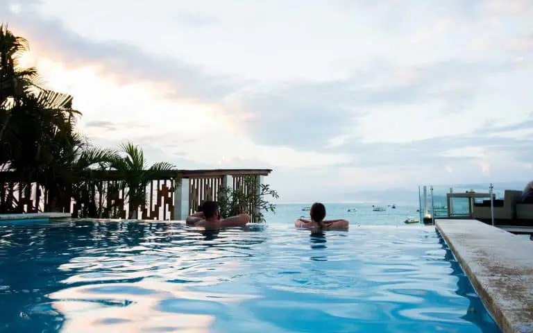 nusa lembongan surf trip surf camp mojo surf learn to surf bali indonesia