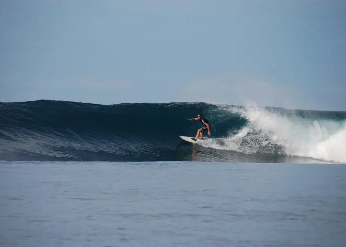 fiji surf resort fiji surf trip waidroka bay resort stoked surf adventures