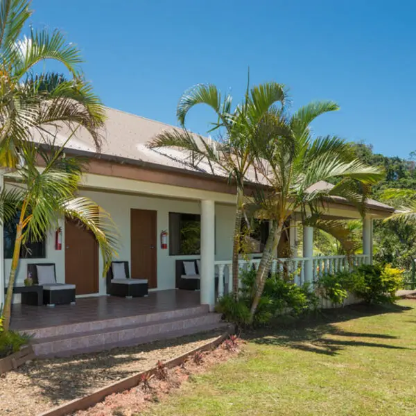 fiji surf resort fiji surf trip waidroka bay resort stoked surf adventures