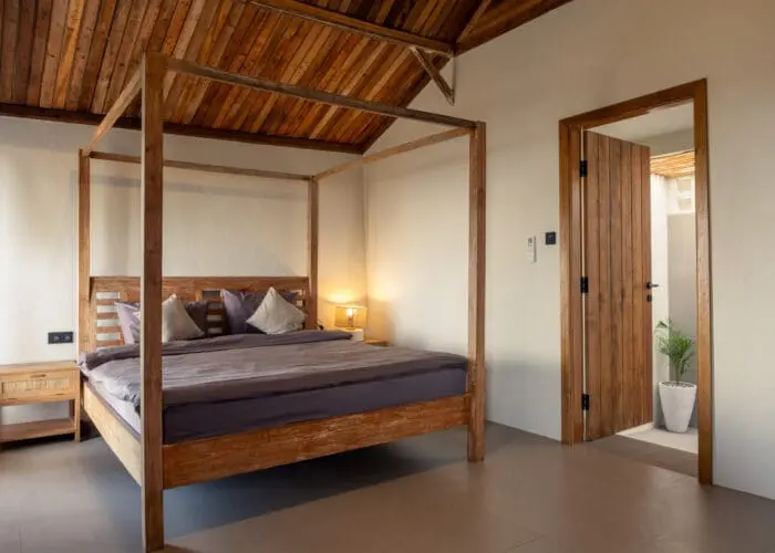 Mandiri Beach Club — All-Inclusive Surf Camp, Krui, South Sumatra
