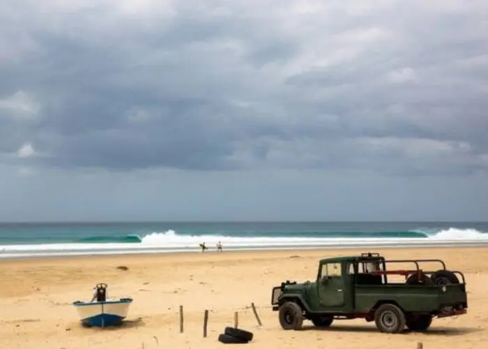 mozambique surf trip surfari adventure dave renaud private group tour south africa stoked surf adventures-2