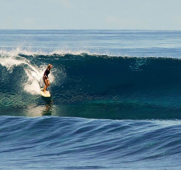 mentawai surf charter maki boat luxury mentawai islands surfing