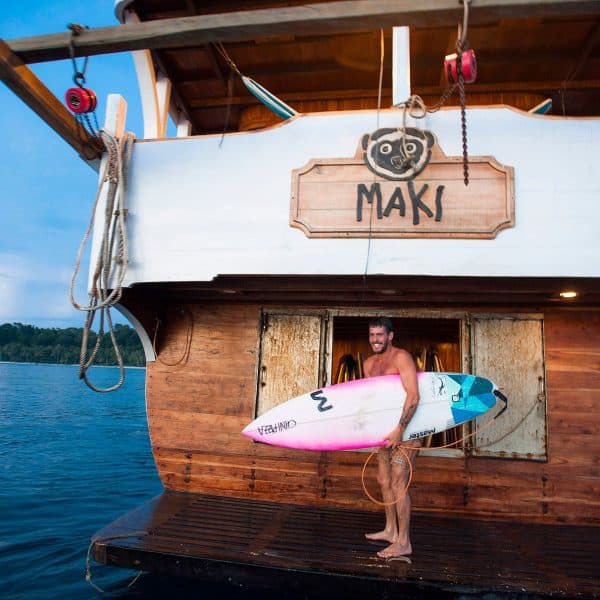mentawai surf charter maki boat luxury mentawai islands surfing