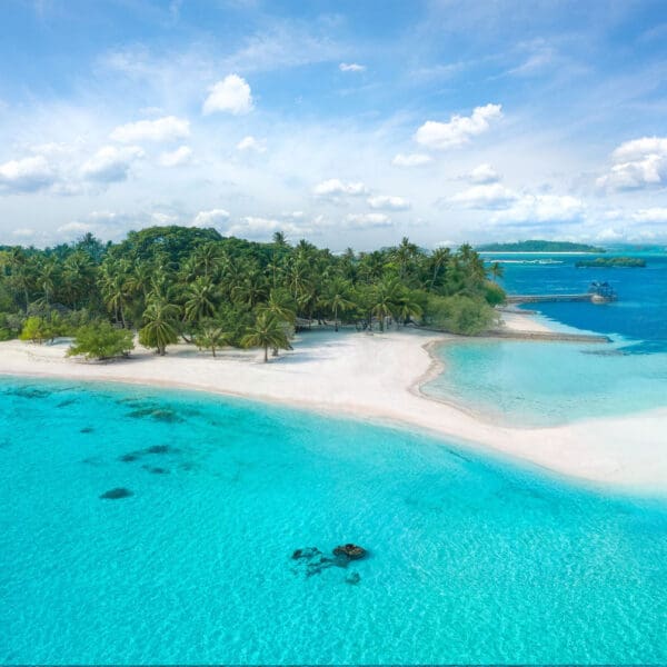 adaaran hudhuranfushi lohis maldives surf resort north male atoll stoked surf adventures luxury surf trip
