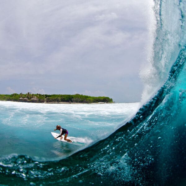 adaaran hudhuranfushi lohis maldives surf resort north male atoll stoked surf adventures luxury surf trip-2