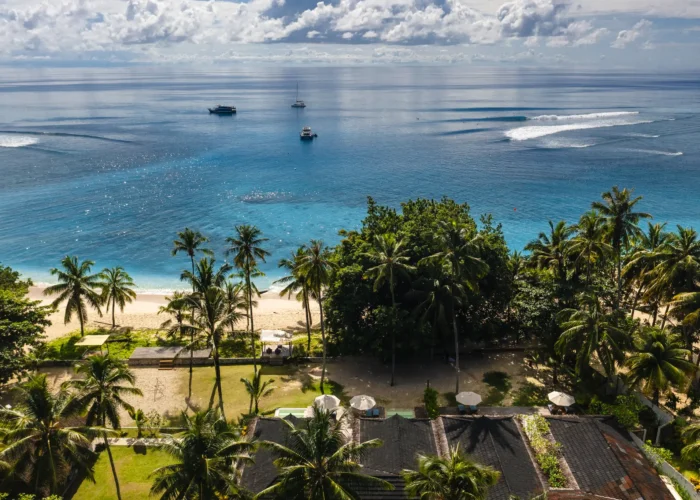 hts resort hollow trees resort mentawai islands lances right stoked surf adventure the ments