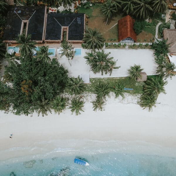 surfing hts mentawai surf resort lances right hollow trees resort mentawai islands