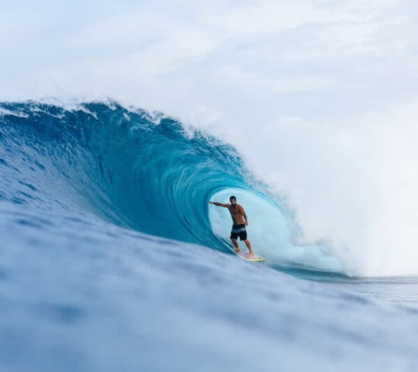 surfing hts mentawai surf resort lances right hollow trees resort mentawai islands