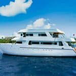dream catcher maldives surf charter boat blue star surfaris north male surf trip-6