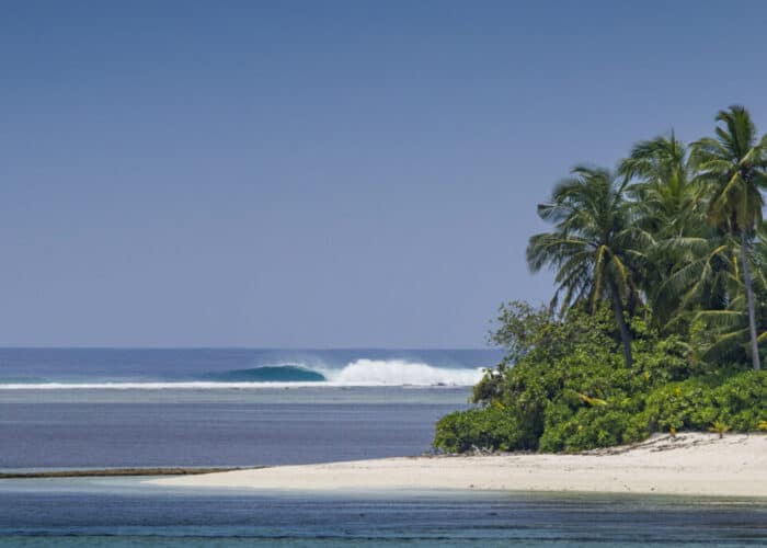 maavahi maldives surf charter outer atolls stoked surf adventures