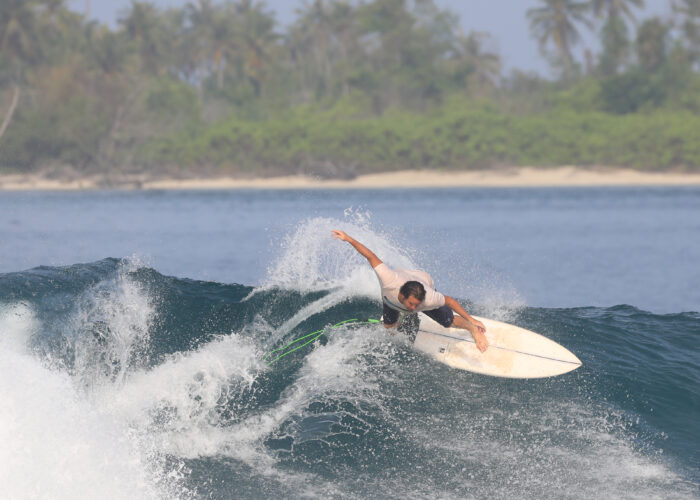 intermediate advanced coaching sri lanka surf coach instructor