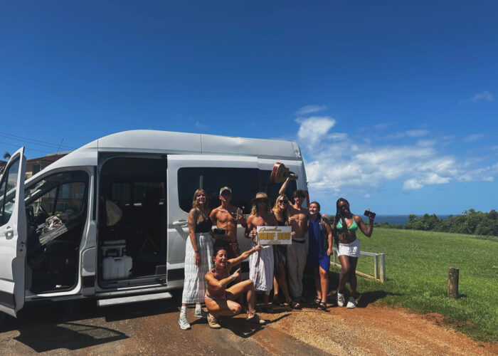 australian surf bus surf camp learn to surf east coast australia sydney brisbane byron bay gold coast urbnsurf