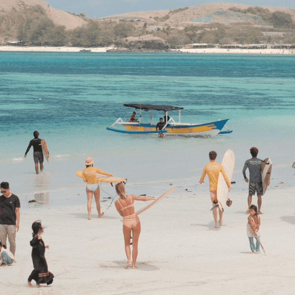 xanadu surf camp lombok learn to surf retreat longboard