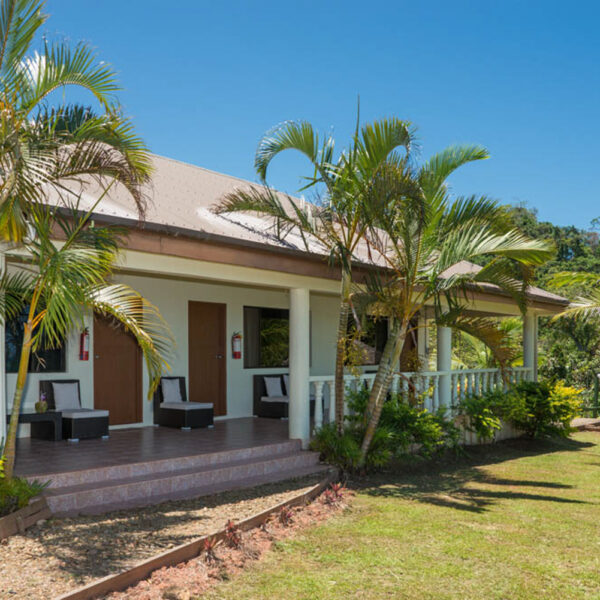 fiji surf resort fiji surf trip waidroka bay resort stoked surf adventures