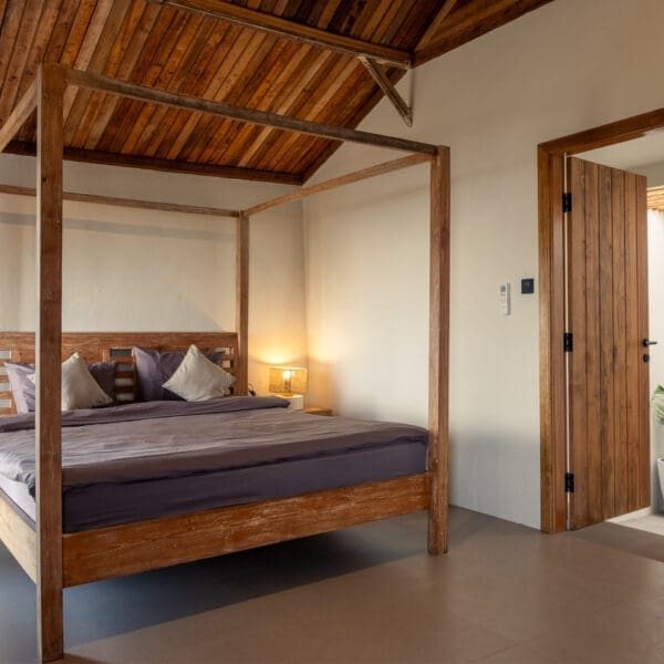 Mandiri Beach Club — All-Inclusive Surf Camp, Krui, South Sumatra