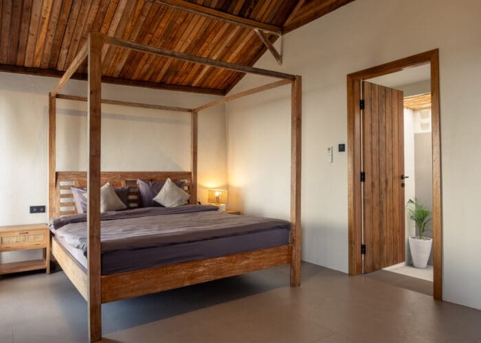 Mandiri Beach Club — All-Inclusive Surf Camp, Krui, South Sumatra