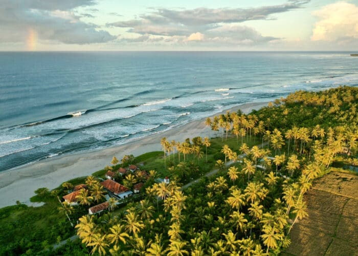 Mandiri Beach Club — All-Inclusive Surf Camp, Krui, South Sumatra